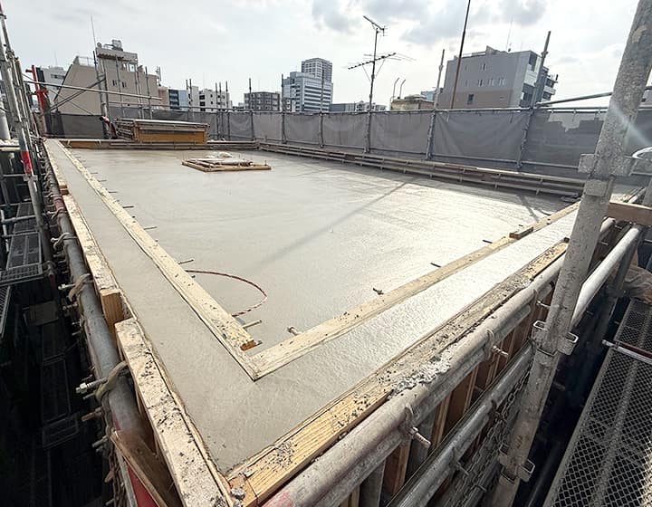 RCマンション土間仕上げ工事